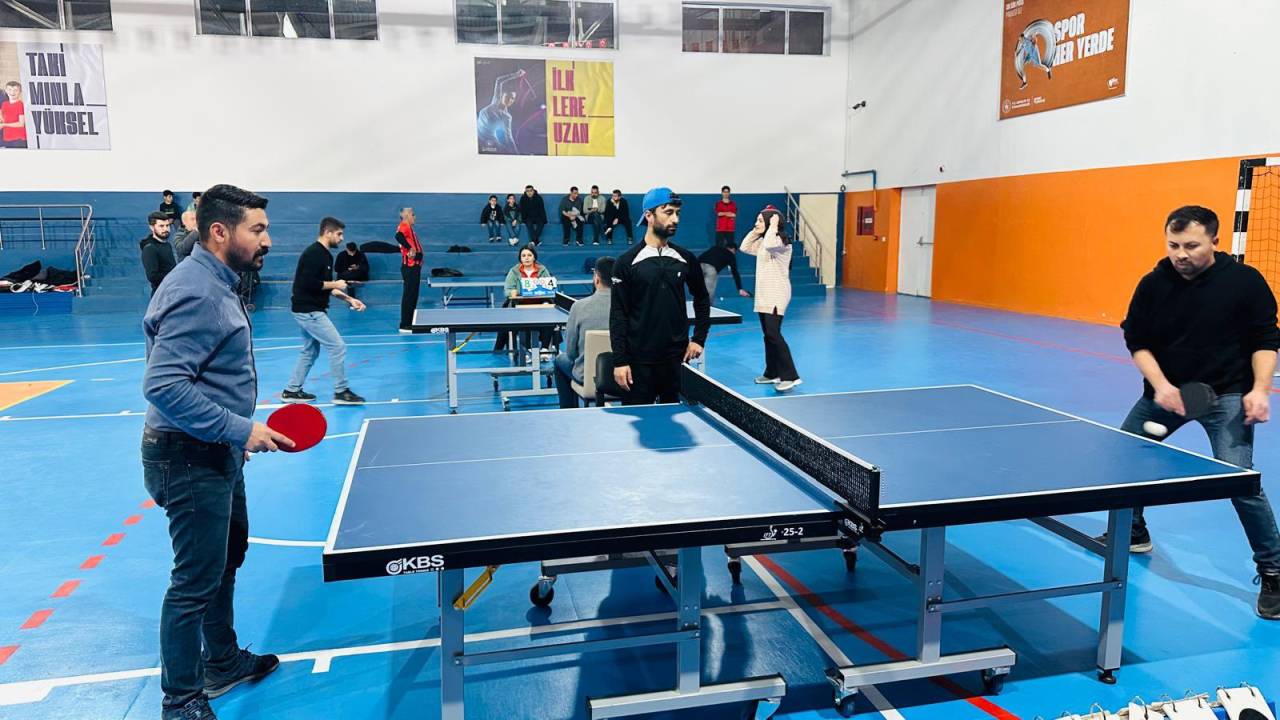 sirnakta-14-mart-tip-bayramina-ozel-masa-tenisi-turnuvasi-2.jpg