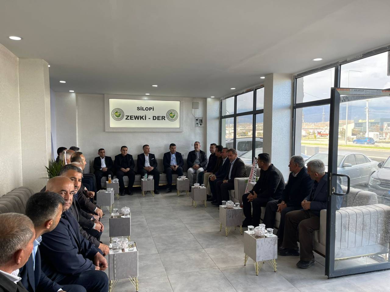 zevki-der-yonetimini-ziyaret-eden-sirnak-tso-baskani-osman-gelis.jpeg