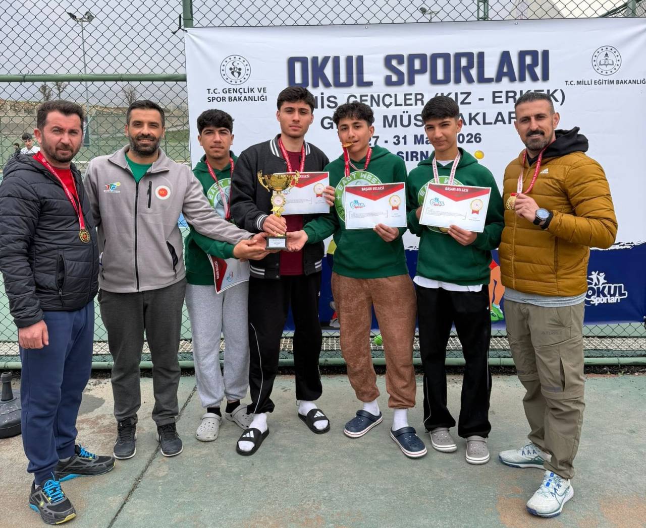 rnak-okul-sporlari-tenis2.jpg
