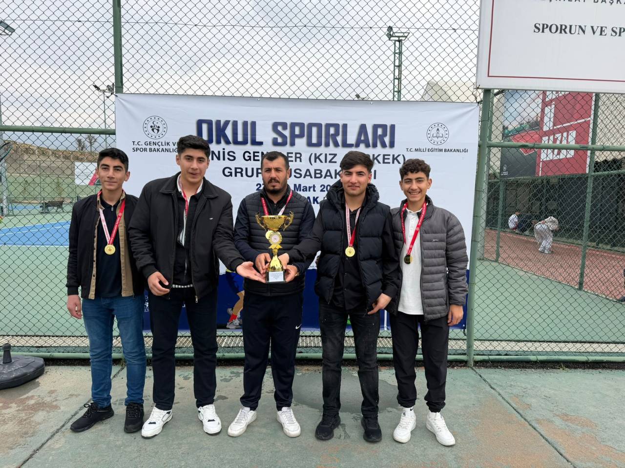rnak-okul-sporlari-tenis3.jpeg