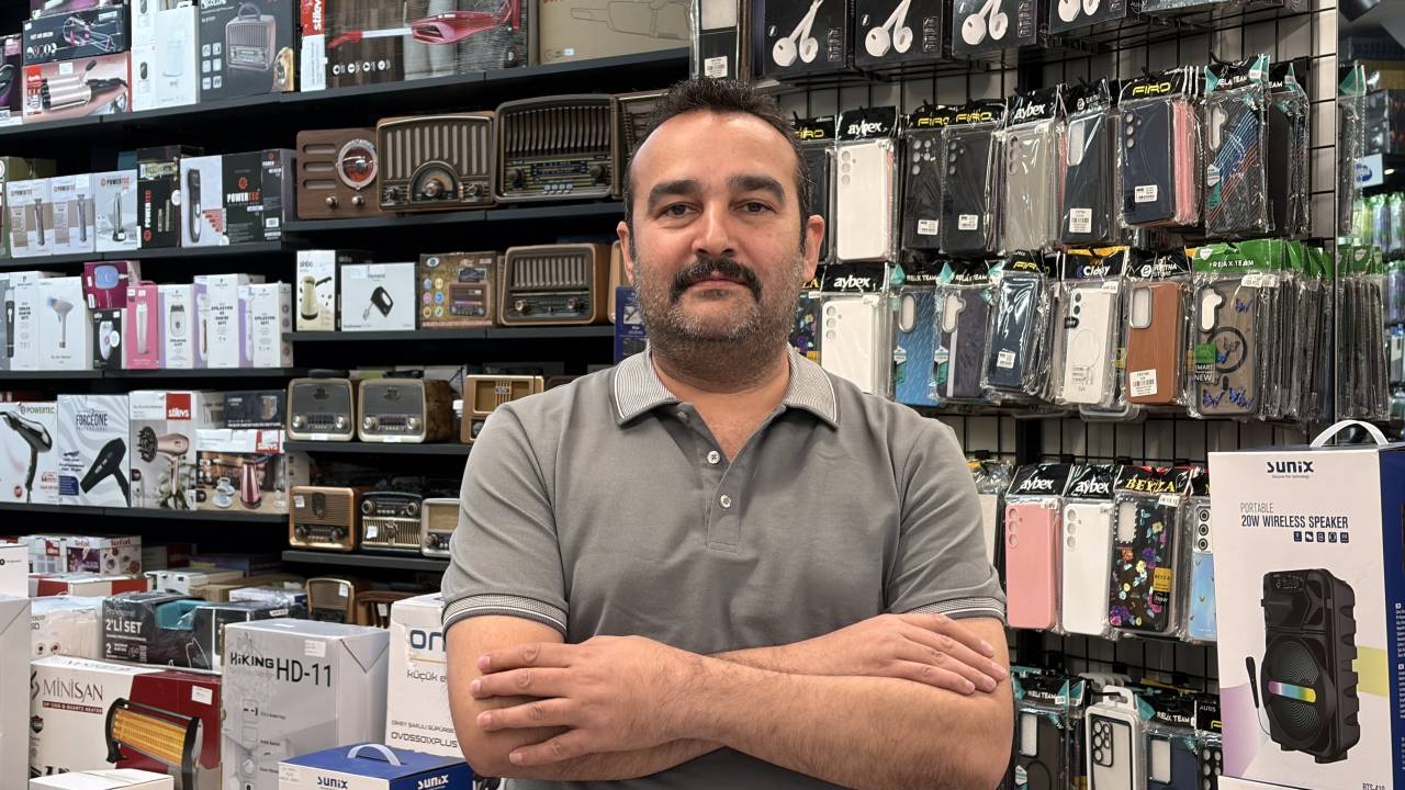 telefonu-boyle-sarj-edenler-dikkat-bu-hata-bataryayi-sessizce-bitiriyor-1-001.jpg