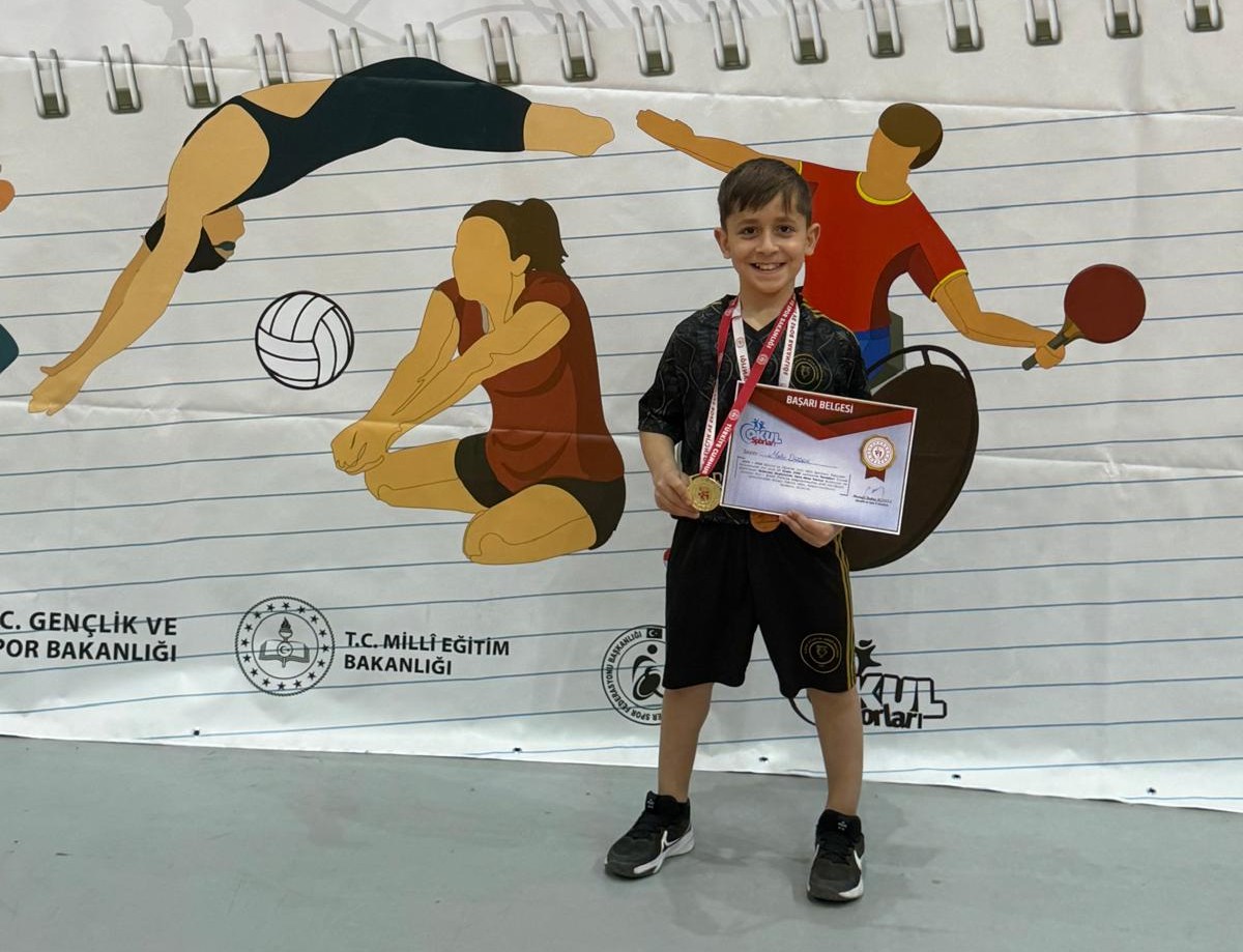 cizreli-sporculardan-engel-tanimayan-sampiyonluk-mahir-dadak.jpeg