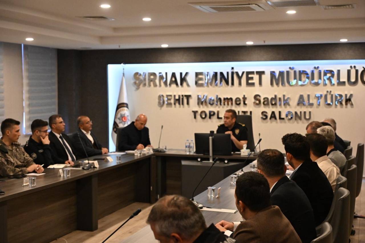 sirnakta-guvenlik-ve-asayis-toplantisi-duzenlendi-1.jpg