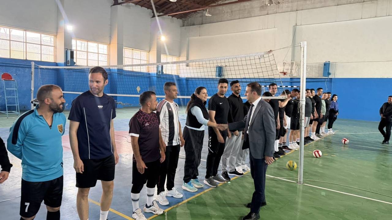 guclukonakta-kurumlar-arasi-voleybol-heyecani-basladi-1.jpg