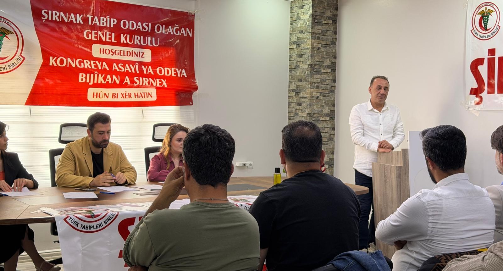 rnak-tabip-odasinda-dr-serdar-kuni-guven-tazeledi-4.jpeg