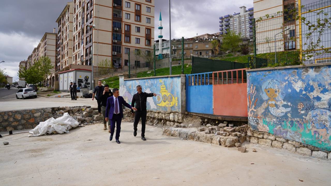 sirnakta-minyatur-park-projesi-yukseliyor-1.jpg