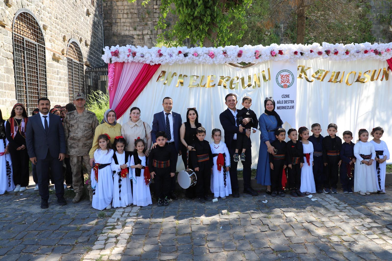 cizrede-tarihi-birca-belekte-anlamli-anneler-gunu-kutlamasi-1.jpeg