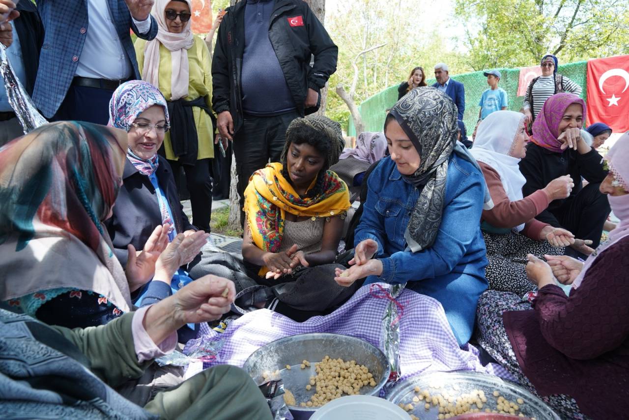 ipek-yolu-kervaninin-turkiye-etabinda-ikinci-durak-malatya-oldu-7.jpg