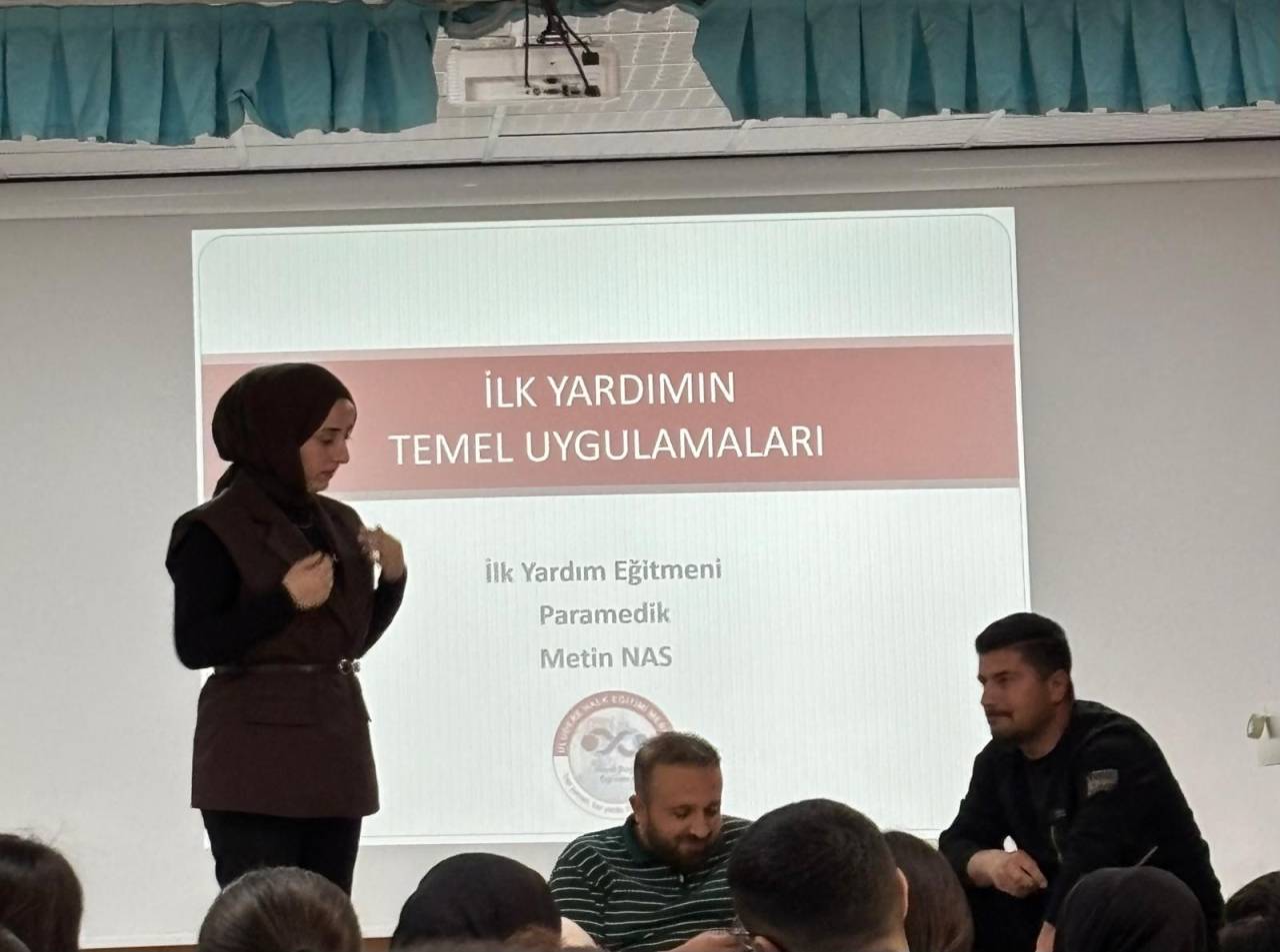 uluderede-hayat-kurtaran-egitim-90-katilimci-ilk-yardim-sertifikasini-aldi-9.jpeg