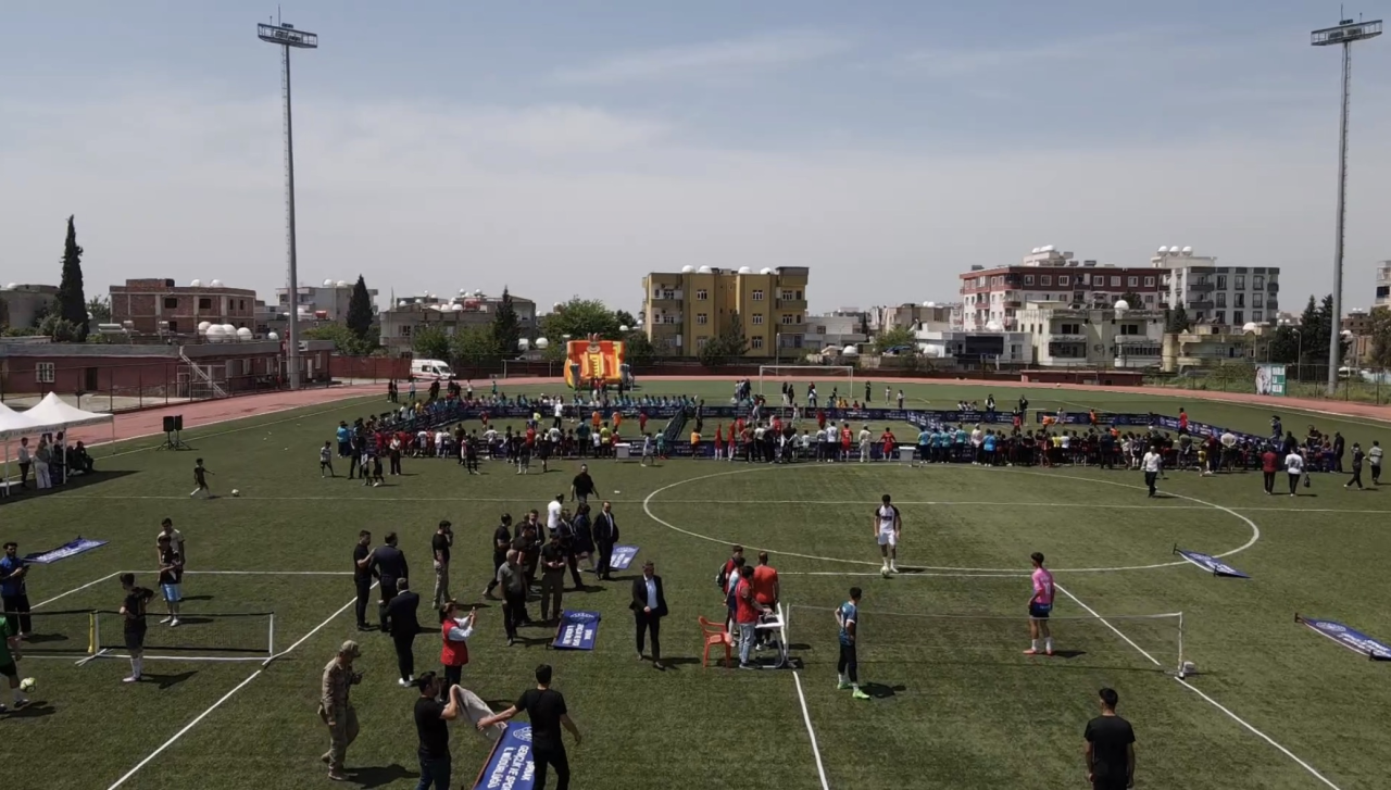 silopide-580-ogrencinin-katilimiyla-futbol-senligi-duzenlendi-2.png