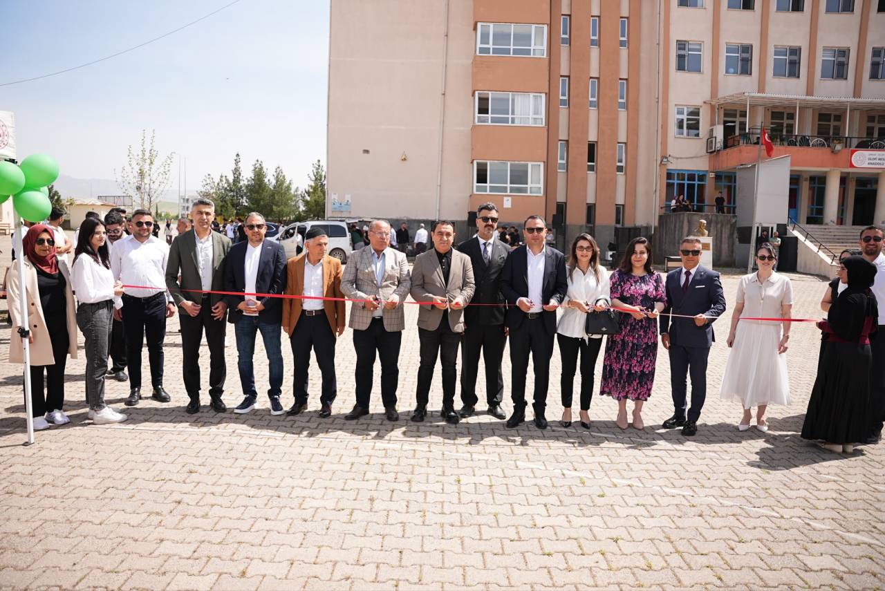 silopide-ogrencilerin-projeleri-bilim-ve-bahar-senliginde-sergilendi-2.jpg