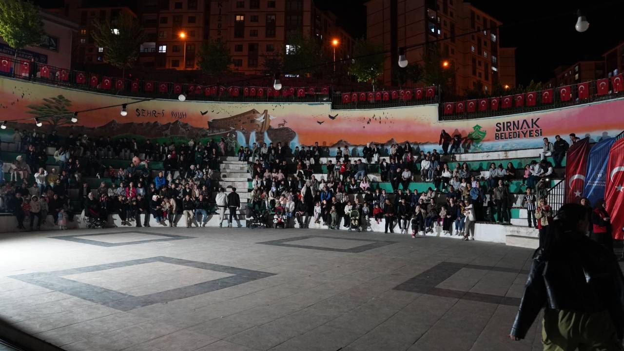 sirnakta-19-mayis-coskusu-genclik-konseriyle-kutlandi-3.jpg