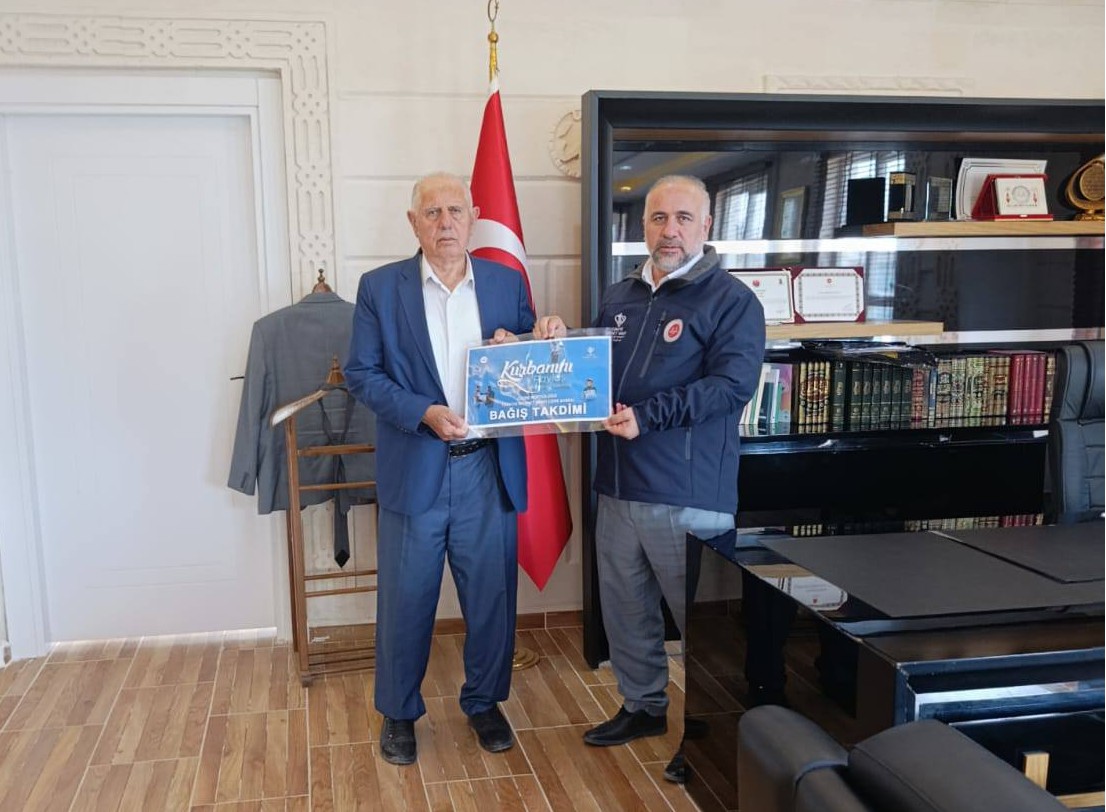 cizre-kaymakami-baycar-turkiye-diyanet-vakfi-kurban-kampanyasina-destek-verdi-2.jpg