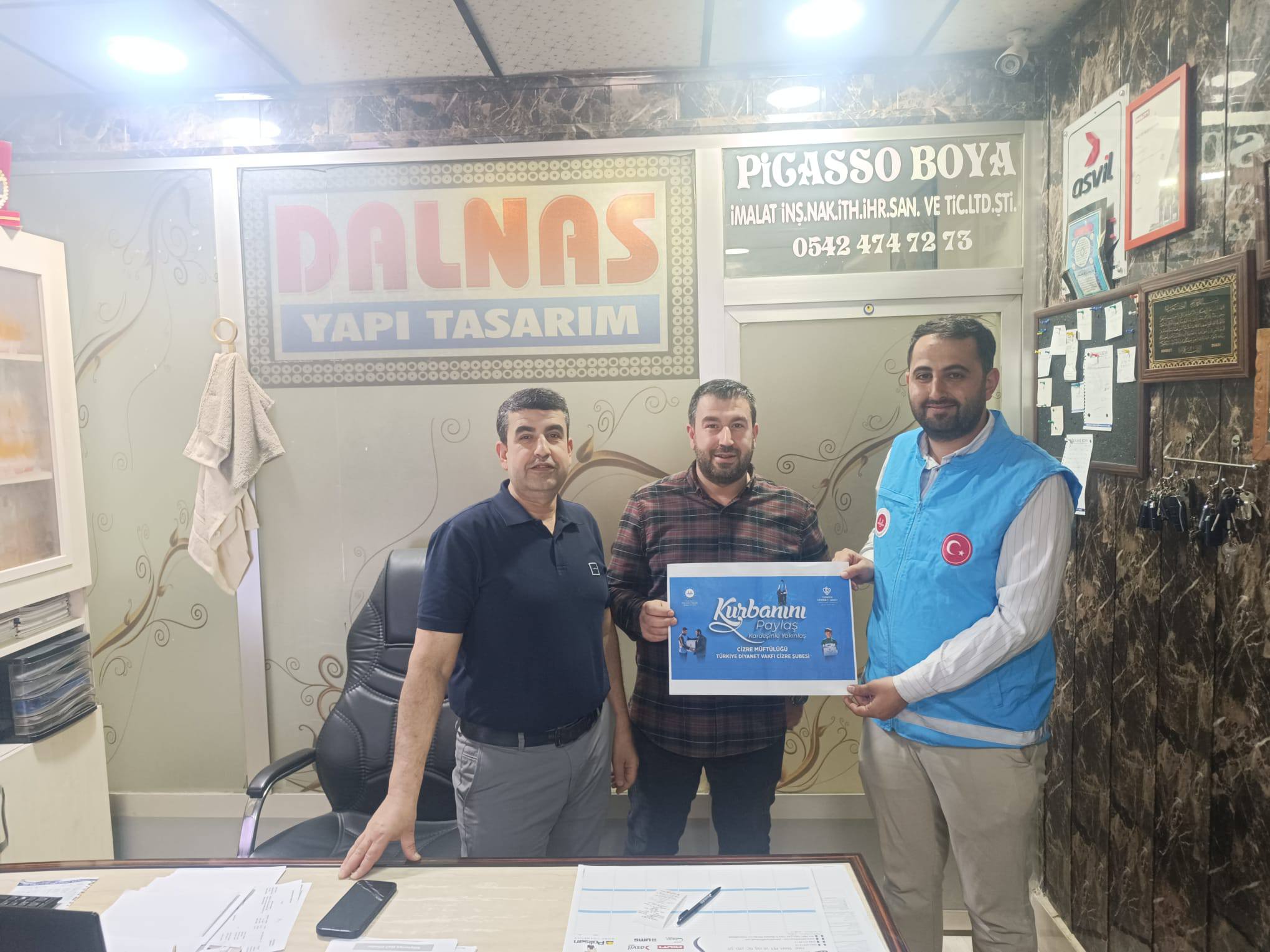 cizre-kaymakami-baycar-turkiye-diyanet-vakfi-kurban-kampanyasina-destek-verdi-3.jpg