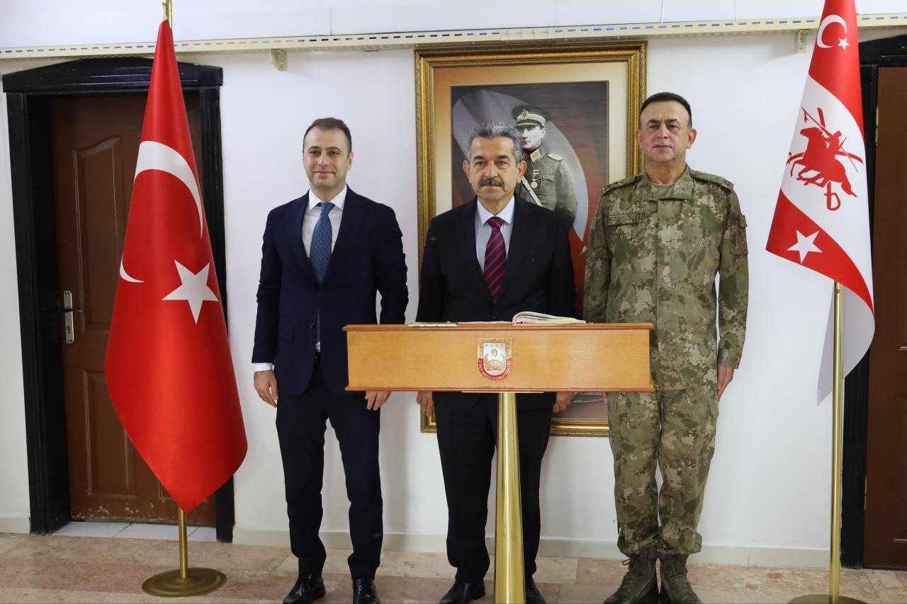 vali-ekiciden-uluderede-yogun-mesai-mehmetcik-esnaf-ve-dugun-ziyareti-6.jpg