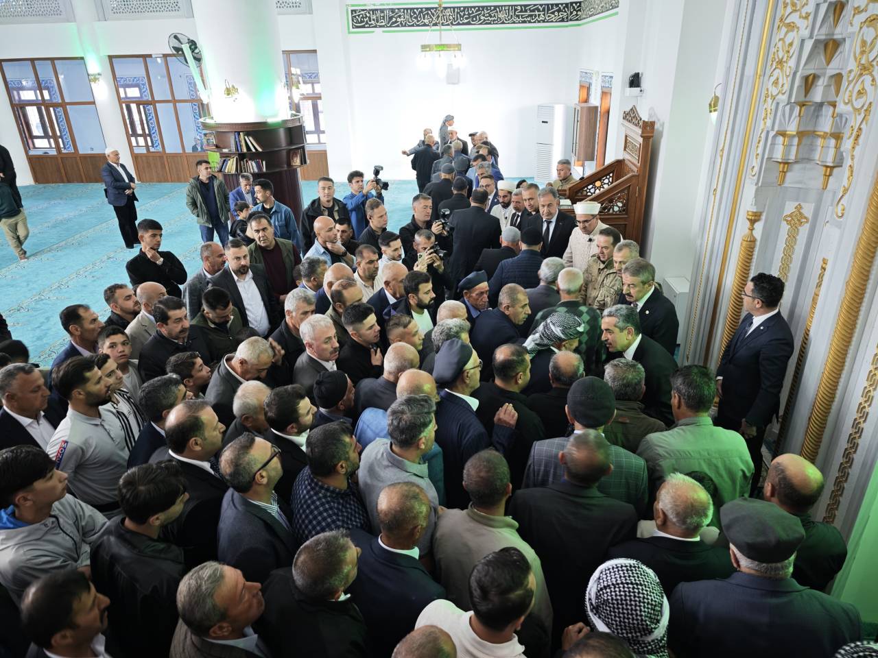 rnakta-bayramlasma-gelenegi-camilerde-yasatildi-1.jpg