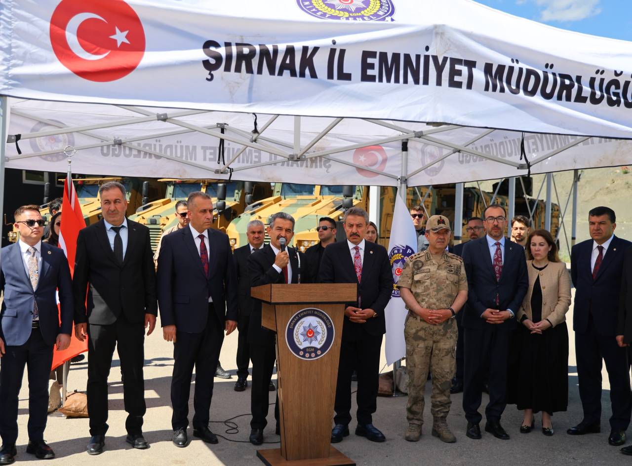vali-ekiciden-bayramda-gorev-basindaki-personellere-ziyaret-3.jpg
