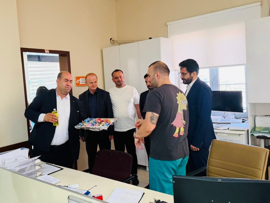 hastanemiz-yonetimi-tarafindan-kurban-bayrami-munasebetiyle-gorevleri-basinda-bulunan-saglik-cal-7.jpg