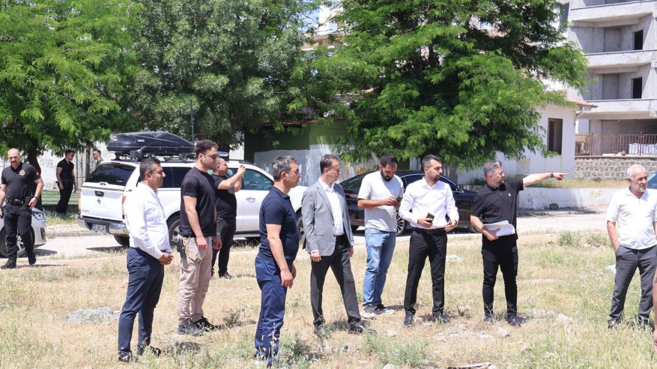 dilin-spor-altyapisina-dev-katki-yari-olimpik-yuzme-havuzu-gun-sayiyor-3.jpg