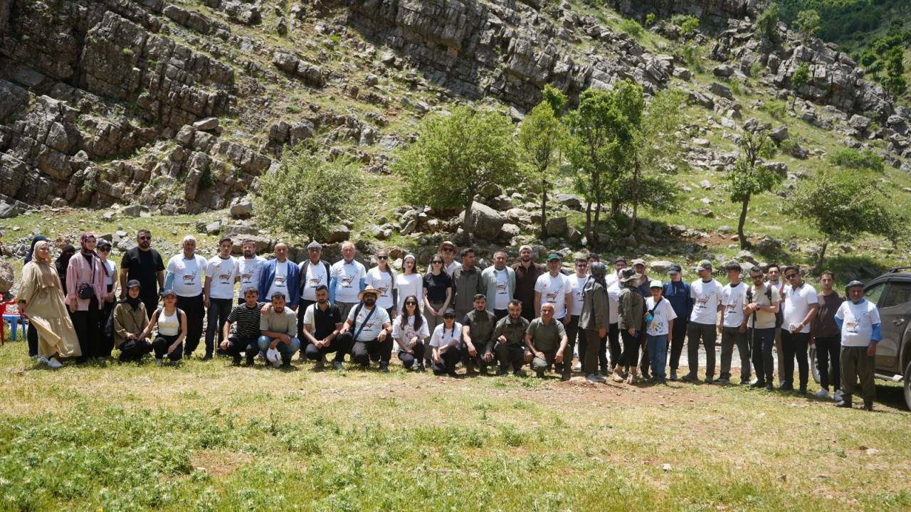 rnakin-sakli-cennetinde-ters-lale-buyusu-7.jpeg