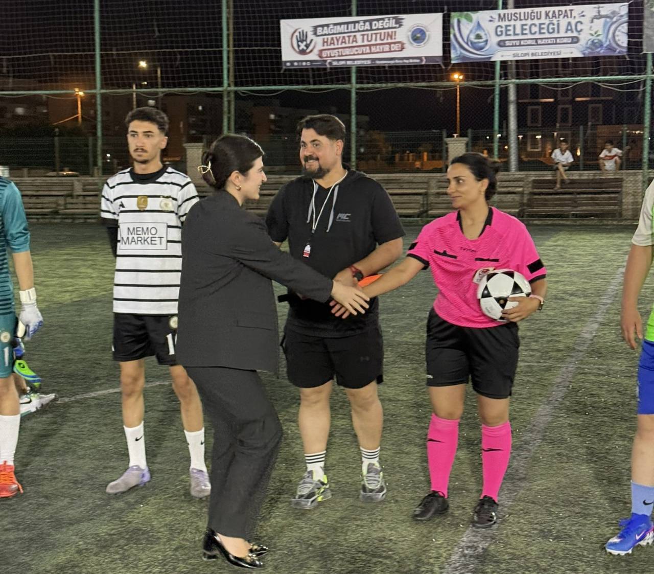 silopide-futbol-coskusu-turnuvanin-ilk-dudugu-caldi2-001.jpg