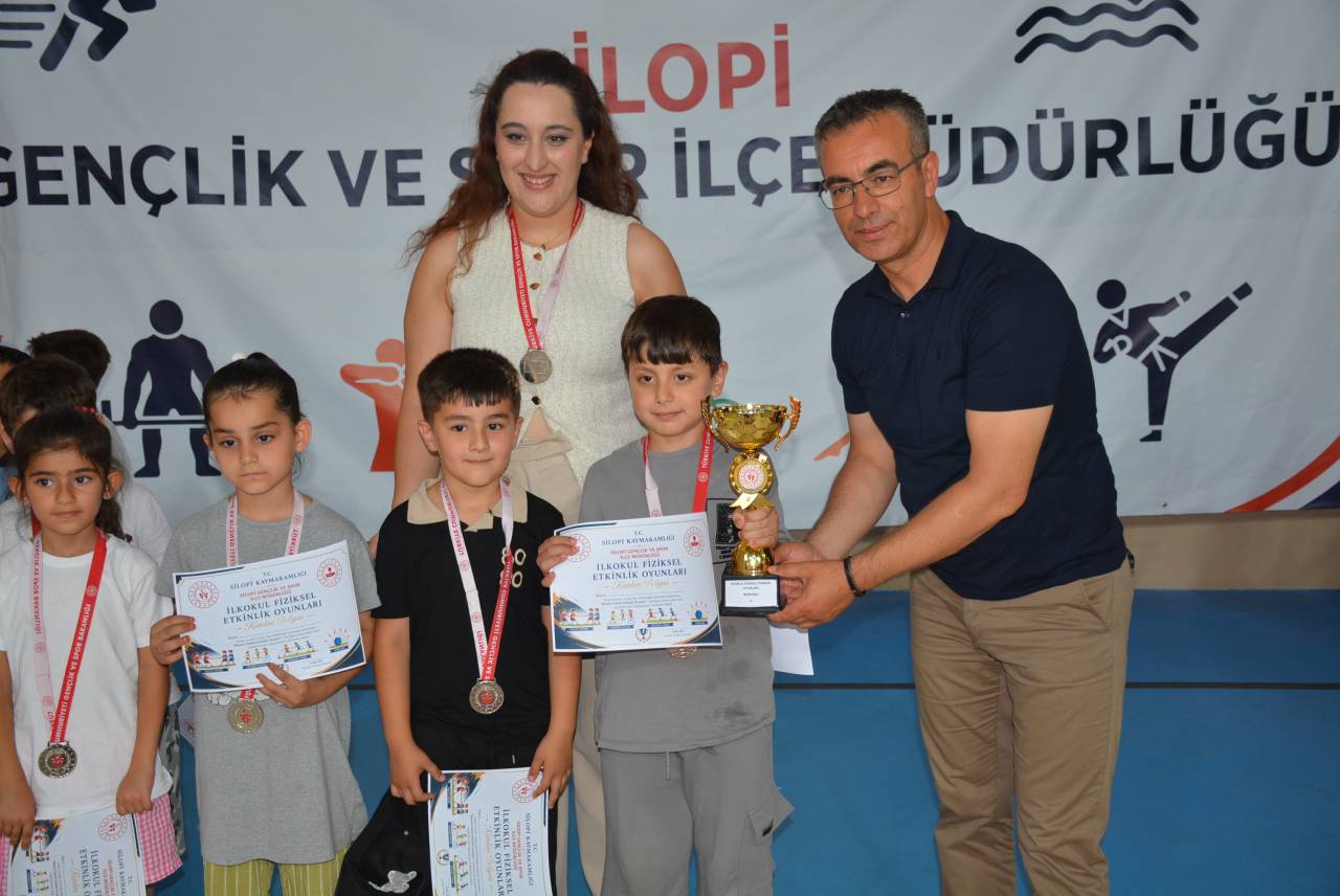 silopide-ilkokul-fiziksel-etkinlik-oyunlari-finalleri-tamamlandi-15.jpg