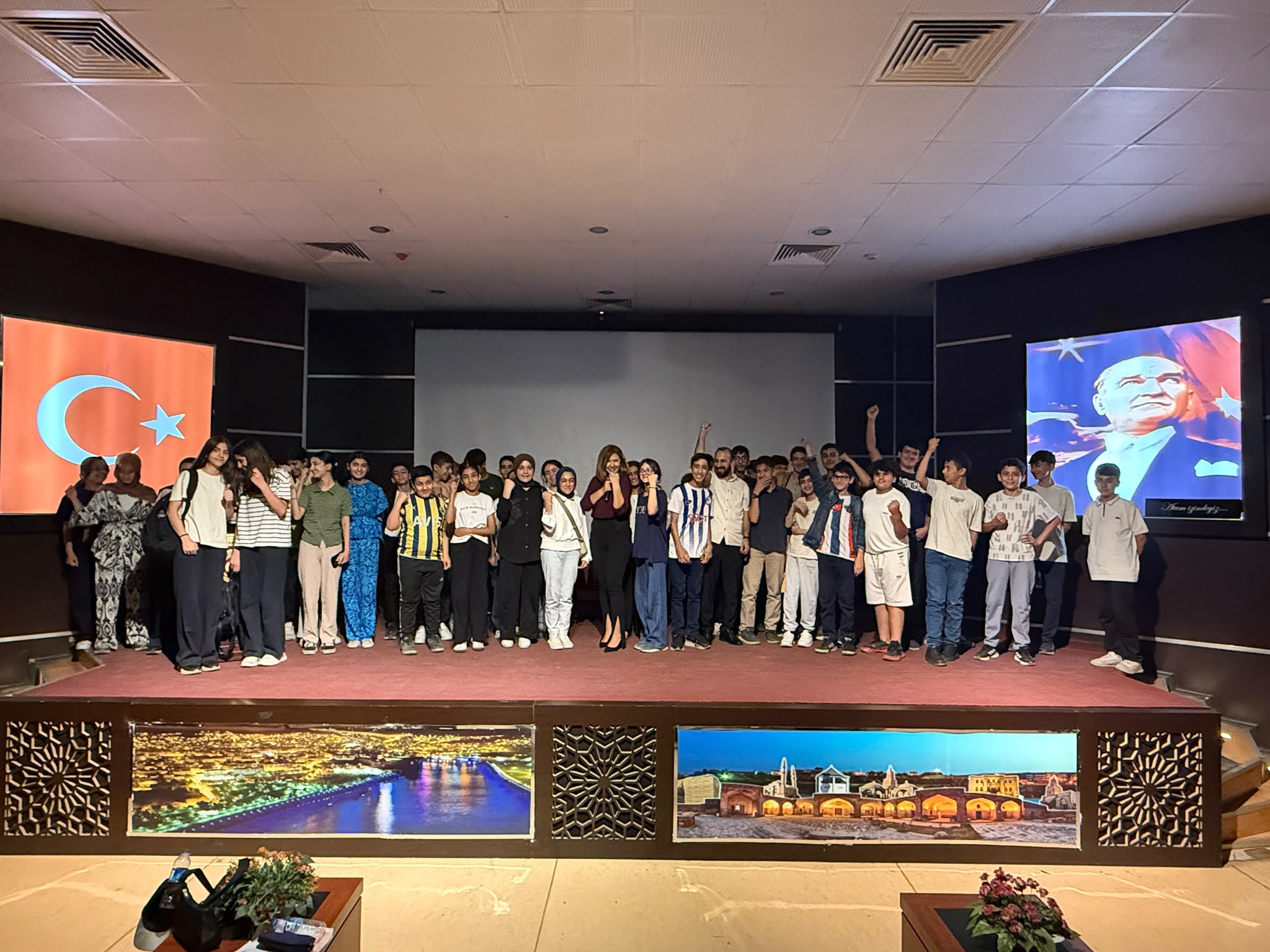 cizrede-lgs-oncesi-bir-zamanlar-biz-de-bu-siralardaydik-bulusmasi-2.jpeg