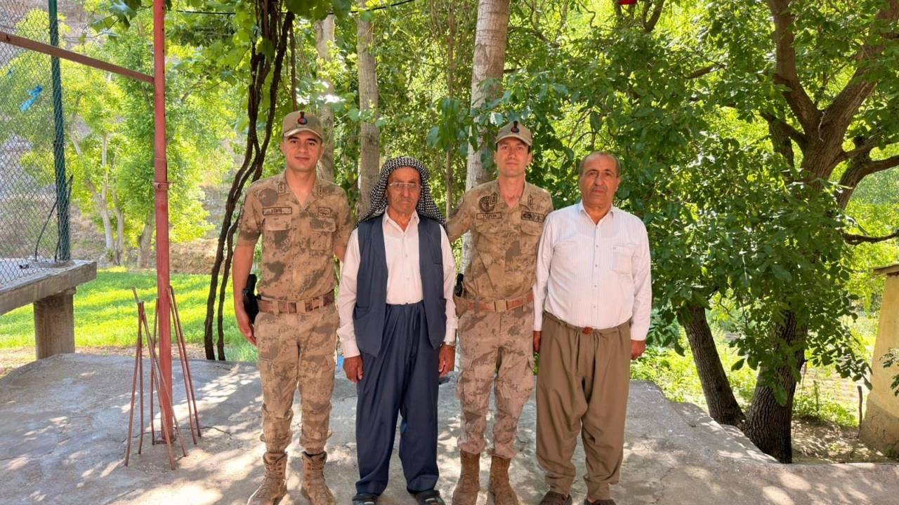 jandarmadan-sehit-babalari-ve-gazilere-babalar-gunu-ziyareti.jpeg