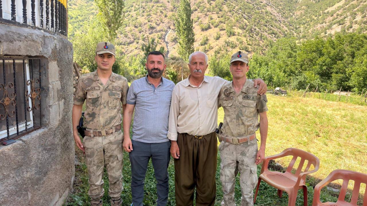 jandarmadan-sehit-babalari-ve-gazilere-babalar-gunu-ziyareti2.jpeg