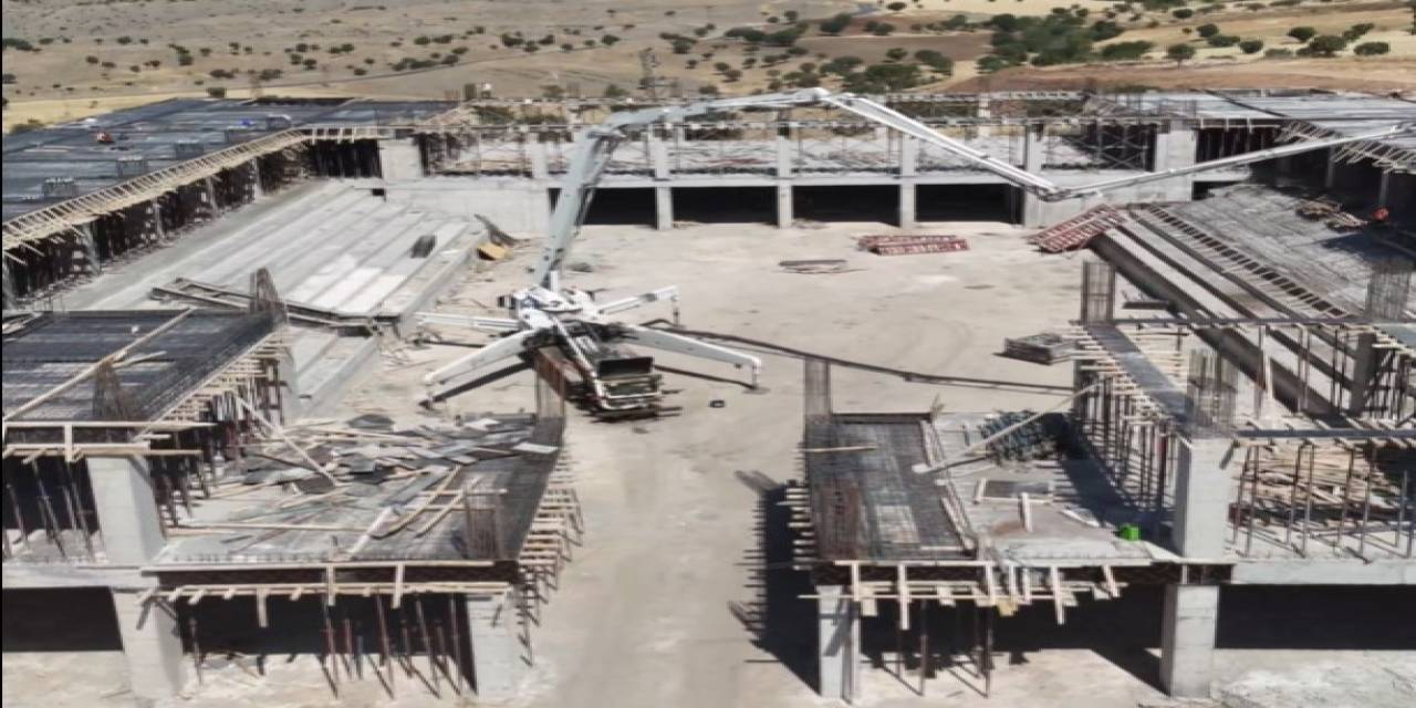 rnakta-9-bin-681-metrekarelik-spor-kompleksi-insa-ediliyor.jpg