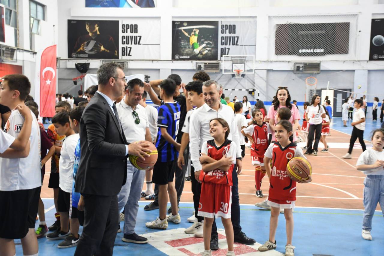 sirnakta-gsb-spor-okullari-ve-engelsiz-spor-okullari-acildi-3.jpg