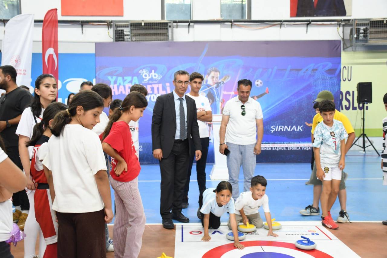 sirnakta-gsb-spor-okullari-ve-engelsiz-spor-okullari-acildi-4.jpg