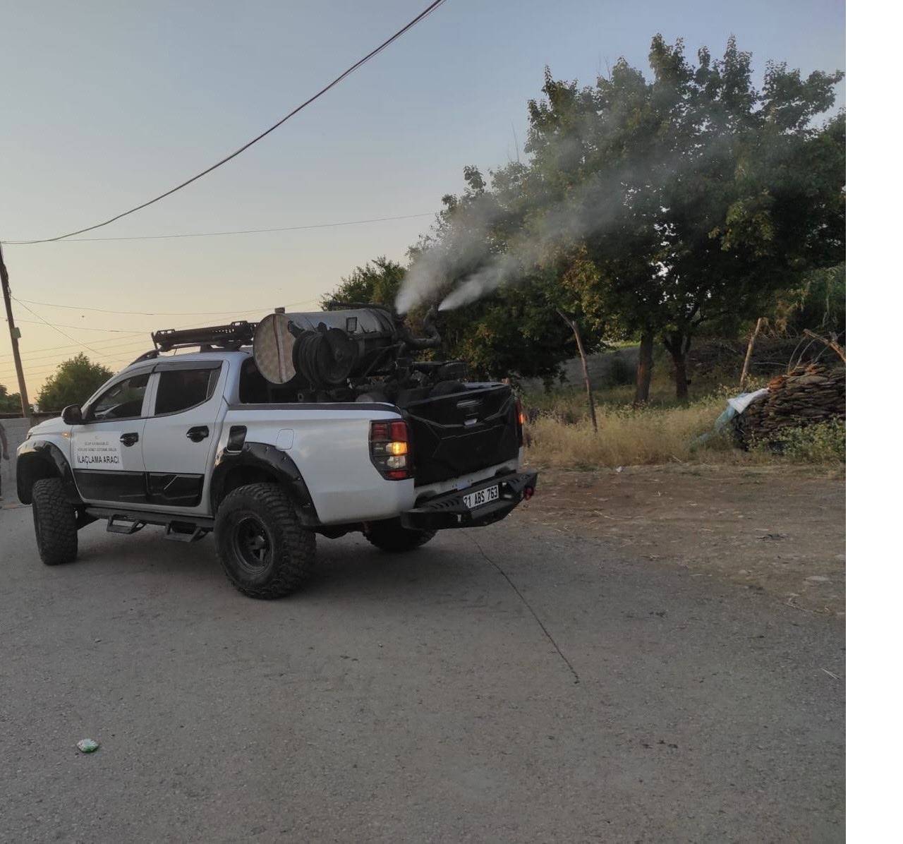 silopi-koylerde-ilaclama-calismasi-2.jpg