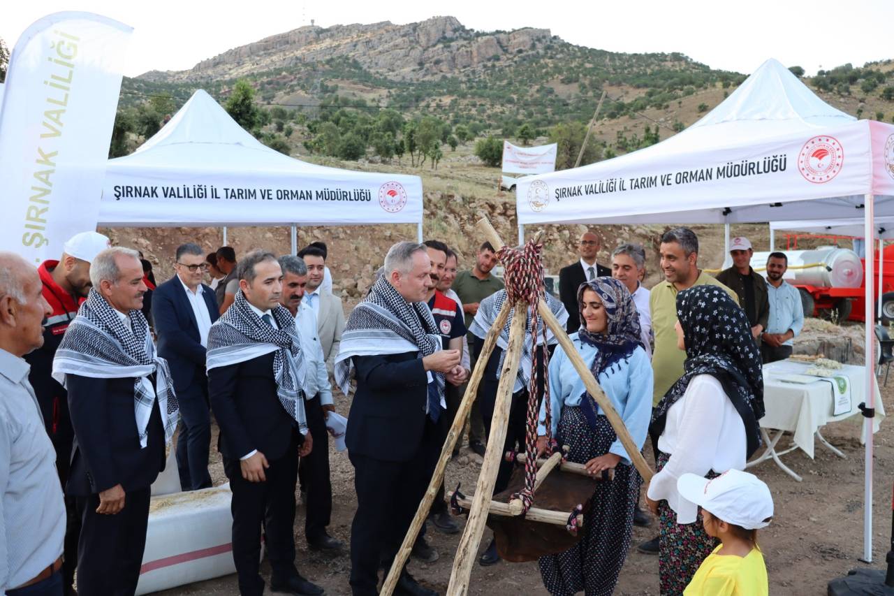 rnakta-veteriner-mobil-kontrol-noktasina-bakanlik-heyetinden-ziyaret-1.jpg