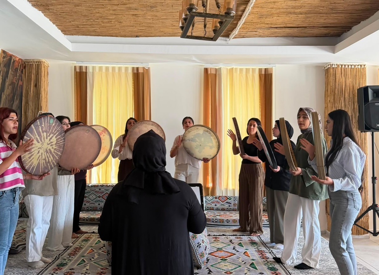 gelecege-atilan-her-saglam-adim-egitimle-baslar-sirnak-belediyesi-olarak-ogrencilerimize-yoneli-5.jpg