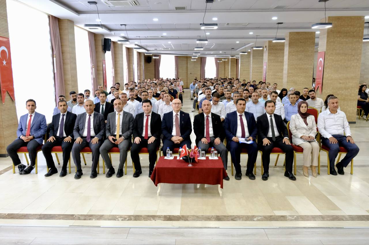 talim-ve-terbiye-kurulu-baskani-cem-gencoglu-sirnakta-egitim-temaslarinda-bulundu-3.jpg