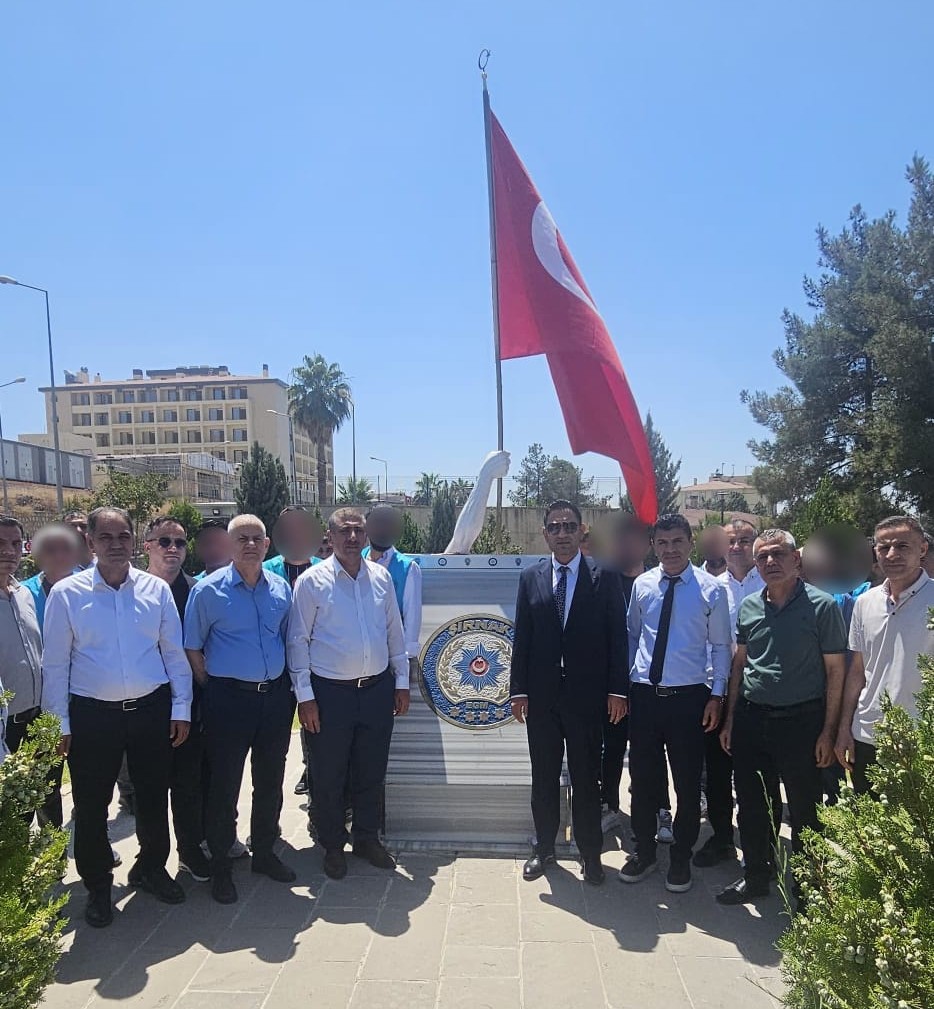 cizrede-15-temmuz-demokrasi-ve-milli-birlik-gunu-sehitleri-anma-programi-duzenlendi-3.jpeg