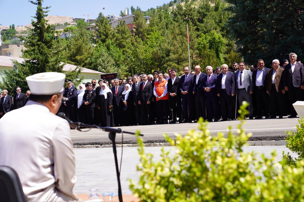 sirnakta-15-temmuz-sehitleri-dualarla-ve-etkinliklerle-anildi3.jpeg