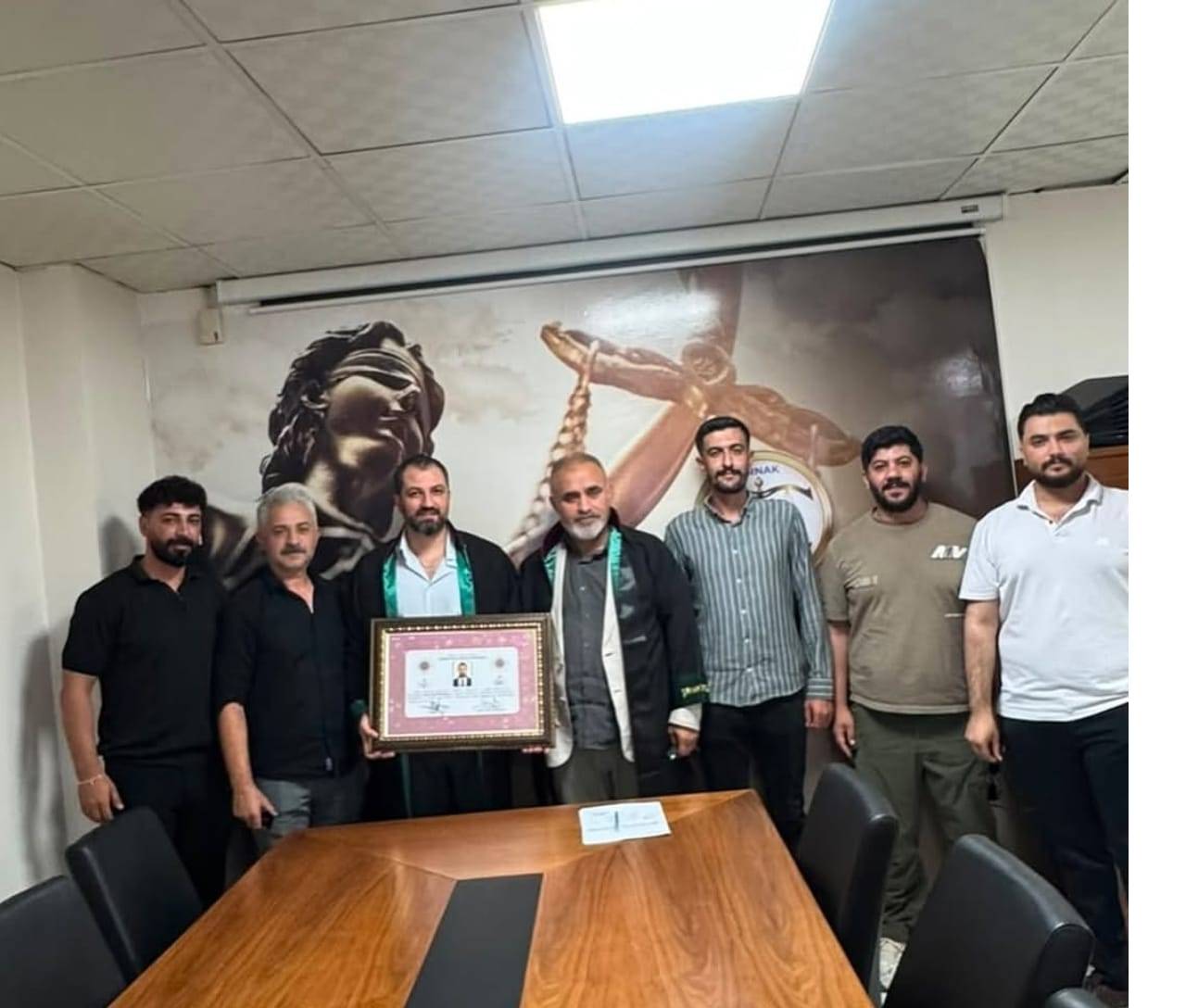 rnakta-bir-avukat-daha-ruhsatini-alarak-meslege-ilk-adimini-atti.jpeg