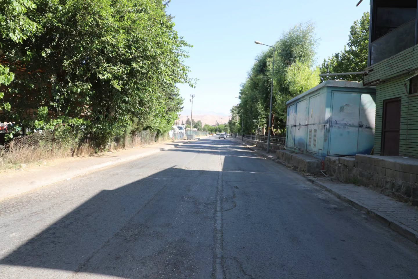 cizrede-imam-hatip-caddesine-sagliklastirma-dokunusu-3.jpeg