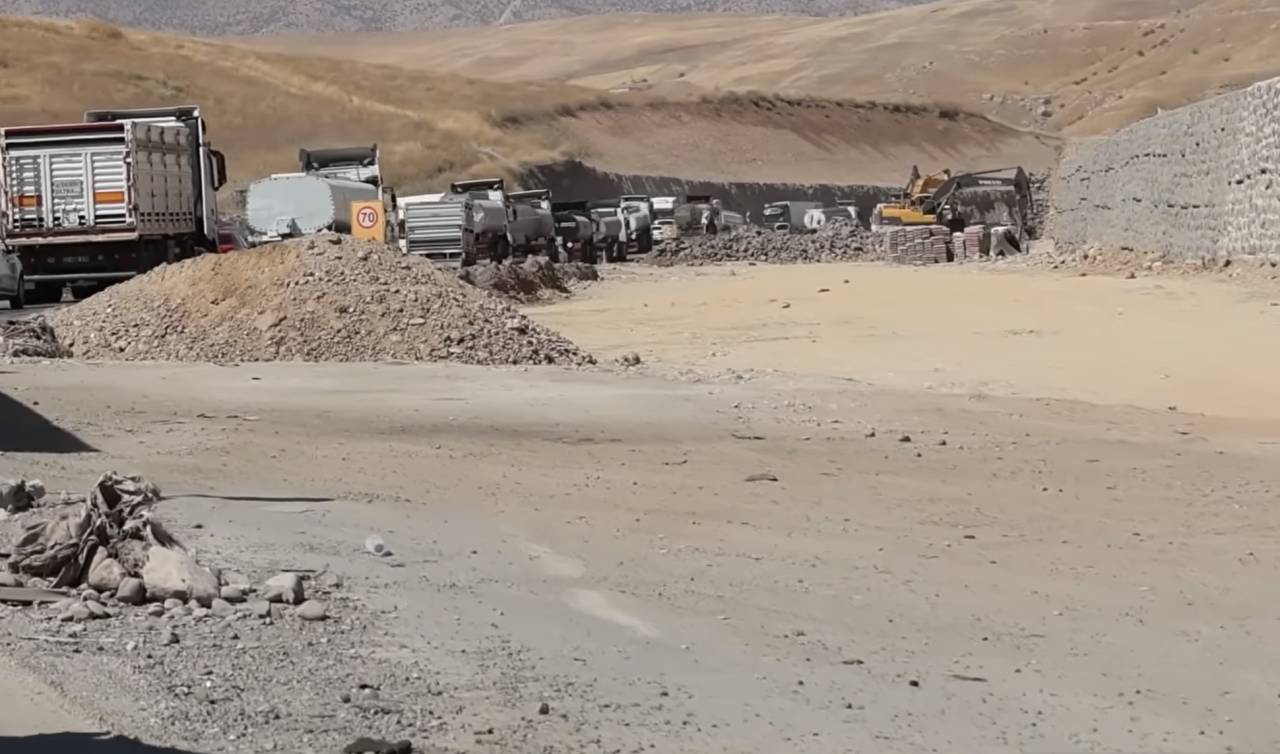 sirnakta-21-yildir-tamamlanamayan-yol-tepki-cekiyor2.jpg