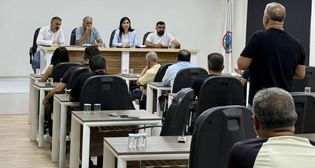 silopi-belediyesinde-hizmetler-masaya-yatirildi2.jpg