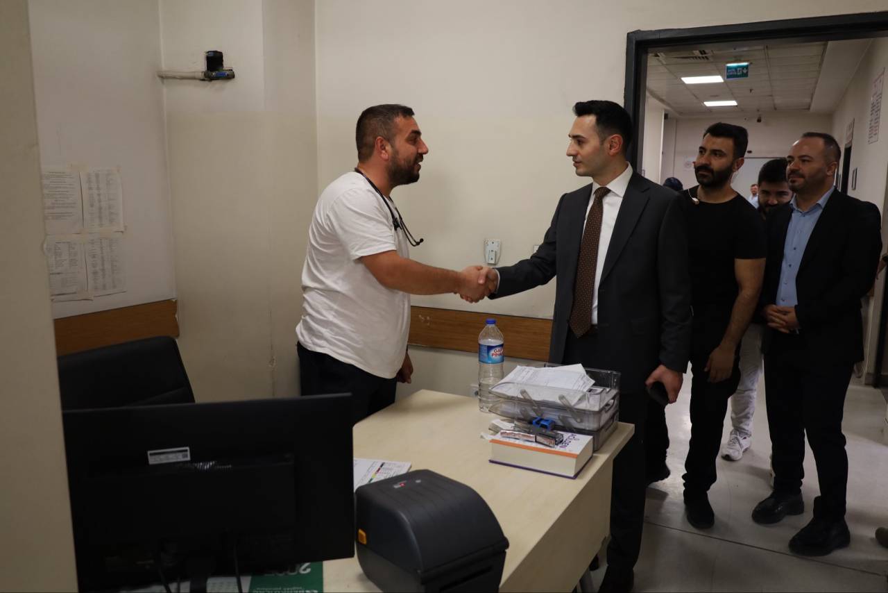 uludere-kaymakami-salih-kayadan-devlet-hastanesine-ziyaret3.jpeg