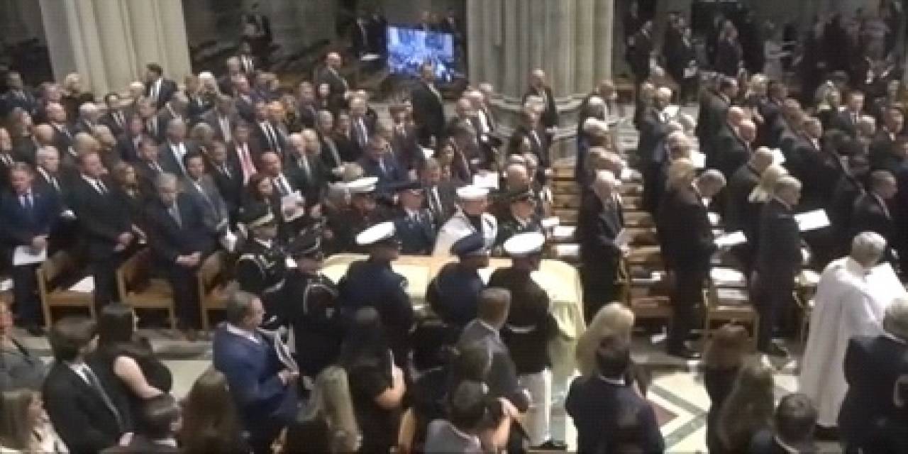 abdli-cumhuriyetci-senator-lindsey-graham-icin-cenaze-toreni-duzenlendi-001.jpg