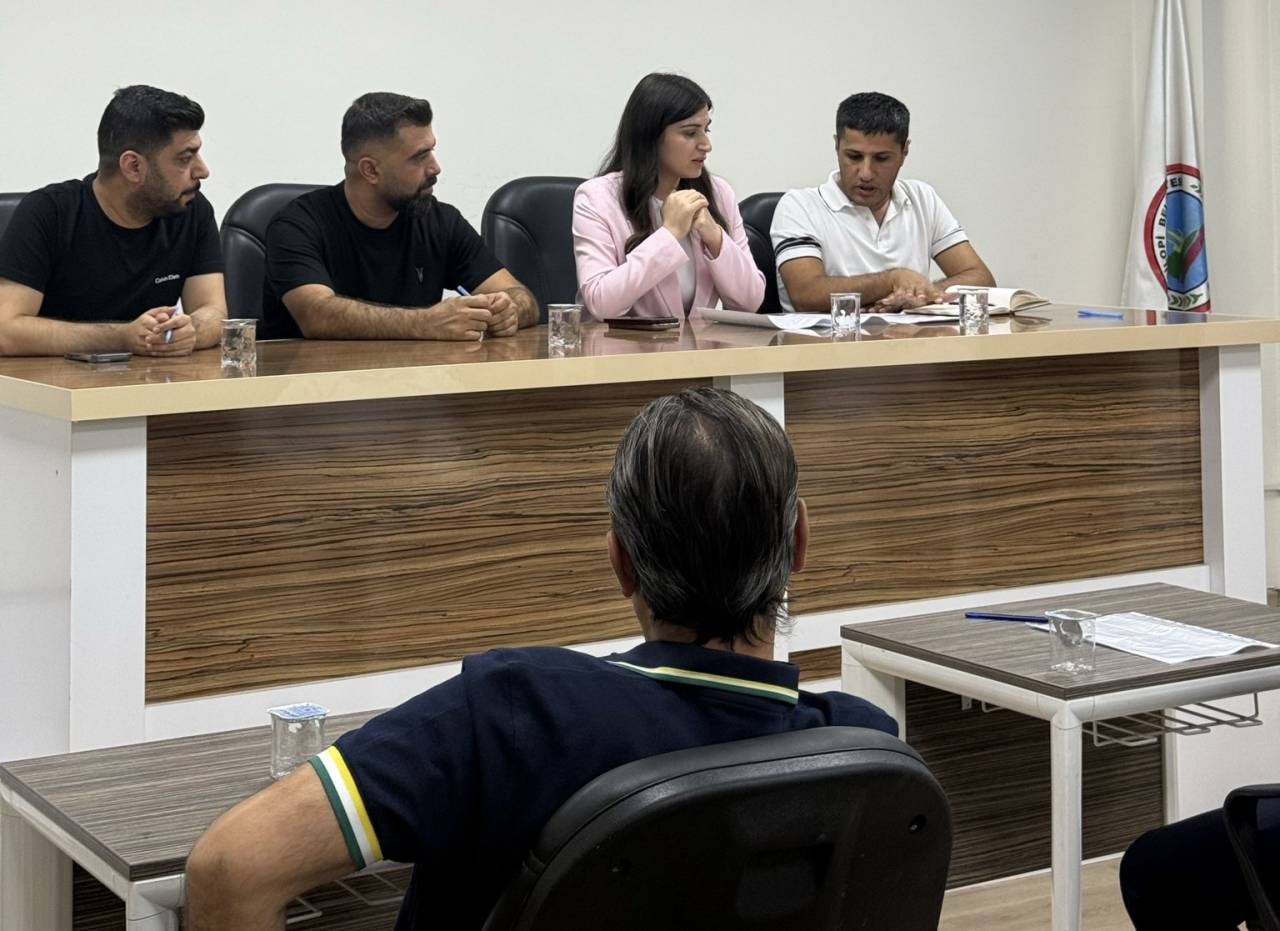silopi-belediyesinde-stk-ve-dernek-temsilcileriyle-istisare-toplantisi2.jpg