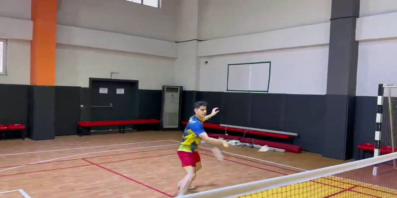sirnakli-gencler-badmintonla-gelecege-hazirlaniyor2.jpg