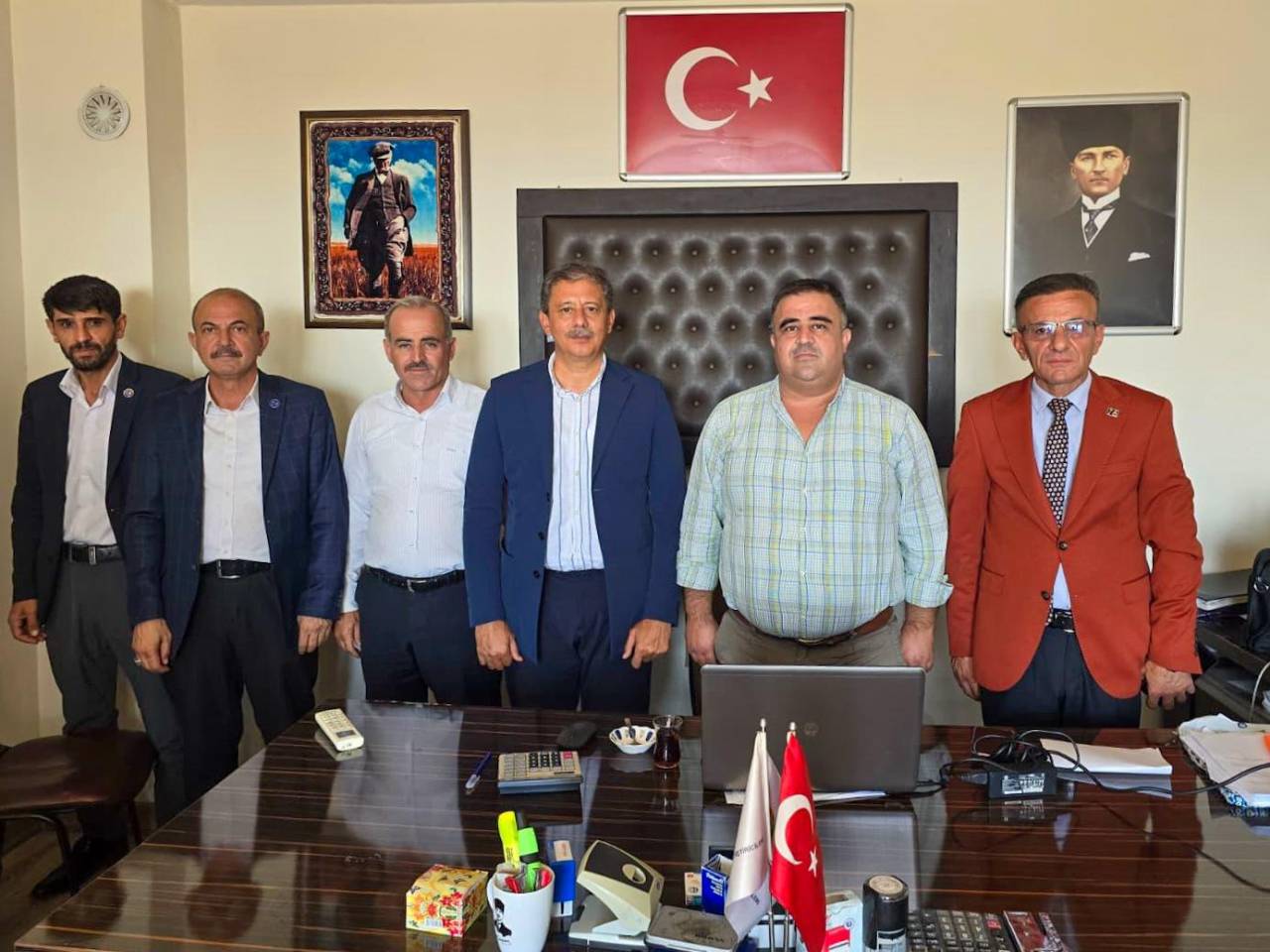 anahtar-parti-heyeti-sirnakta-tarim-ve-hayvancilik-sorunlarini-dinledi2.jpeg