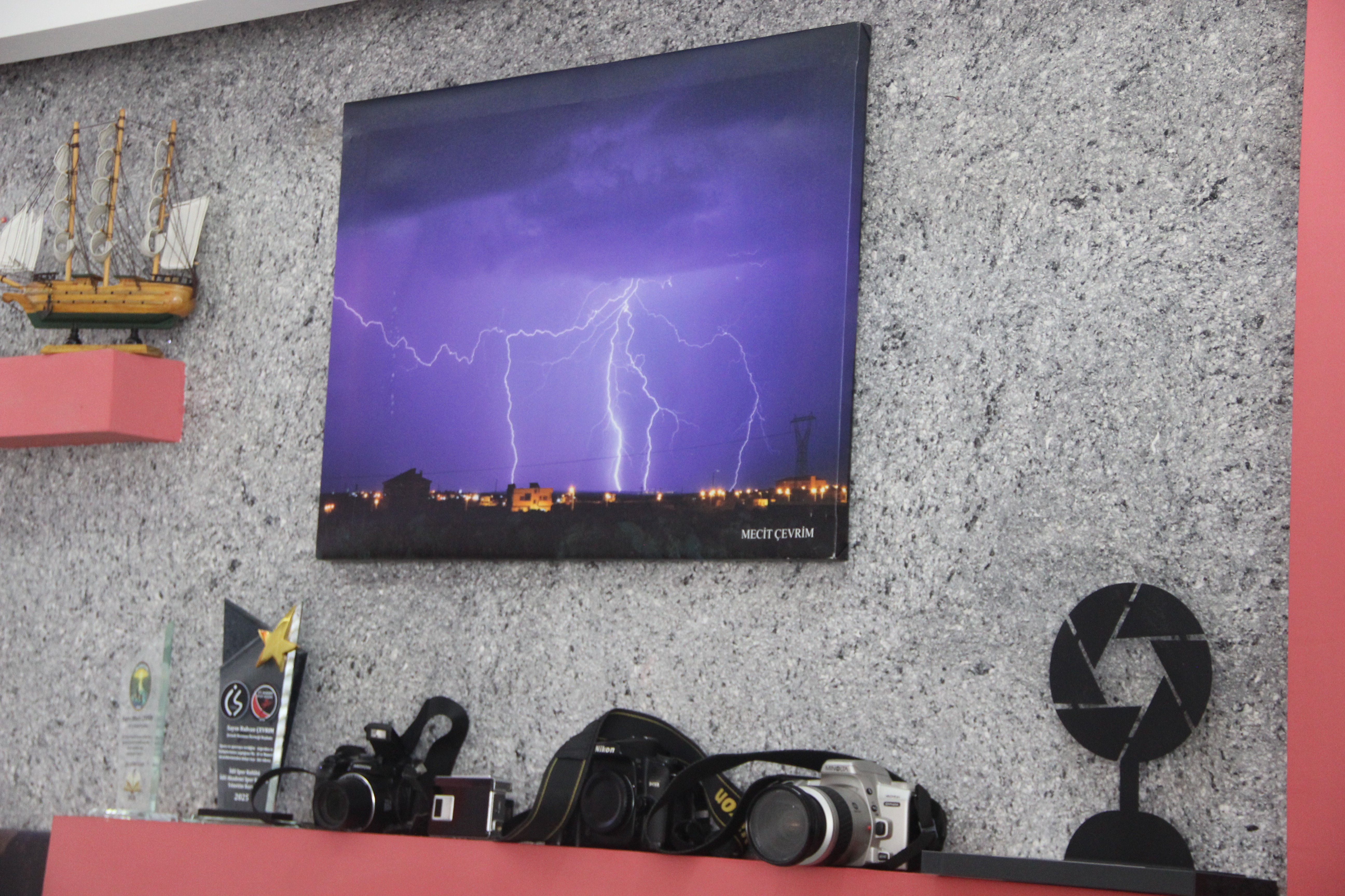 sirnakli-sanatci-cevrim-mobil-teknolojiler-genclerin-fotograf-merakini-tetikledi-4.jpg