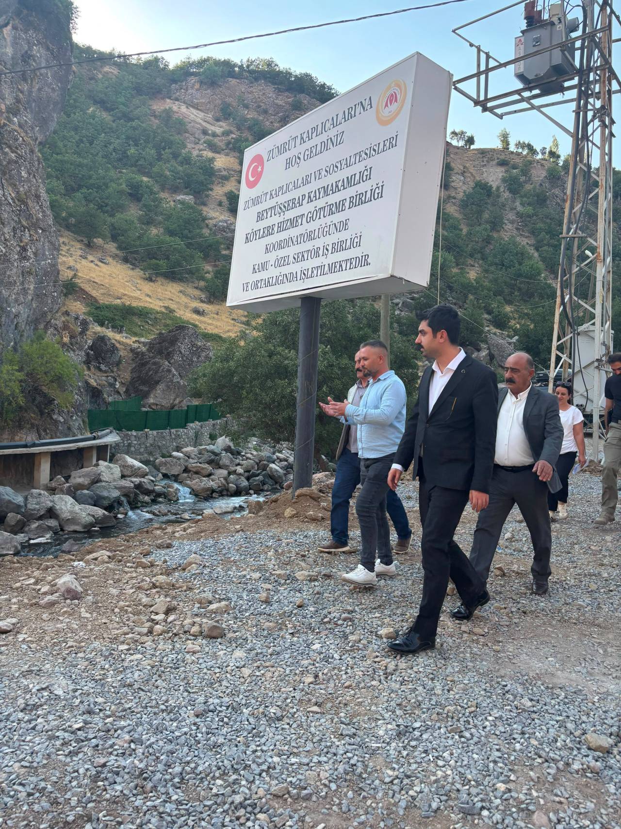 beytussebapin-zumrut-kaplicalarinda-dikkat-ceken-inceleme.jpeg