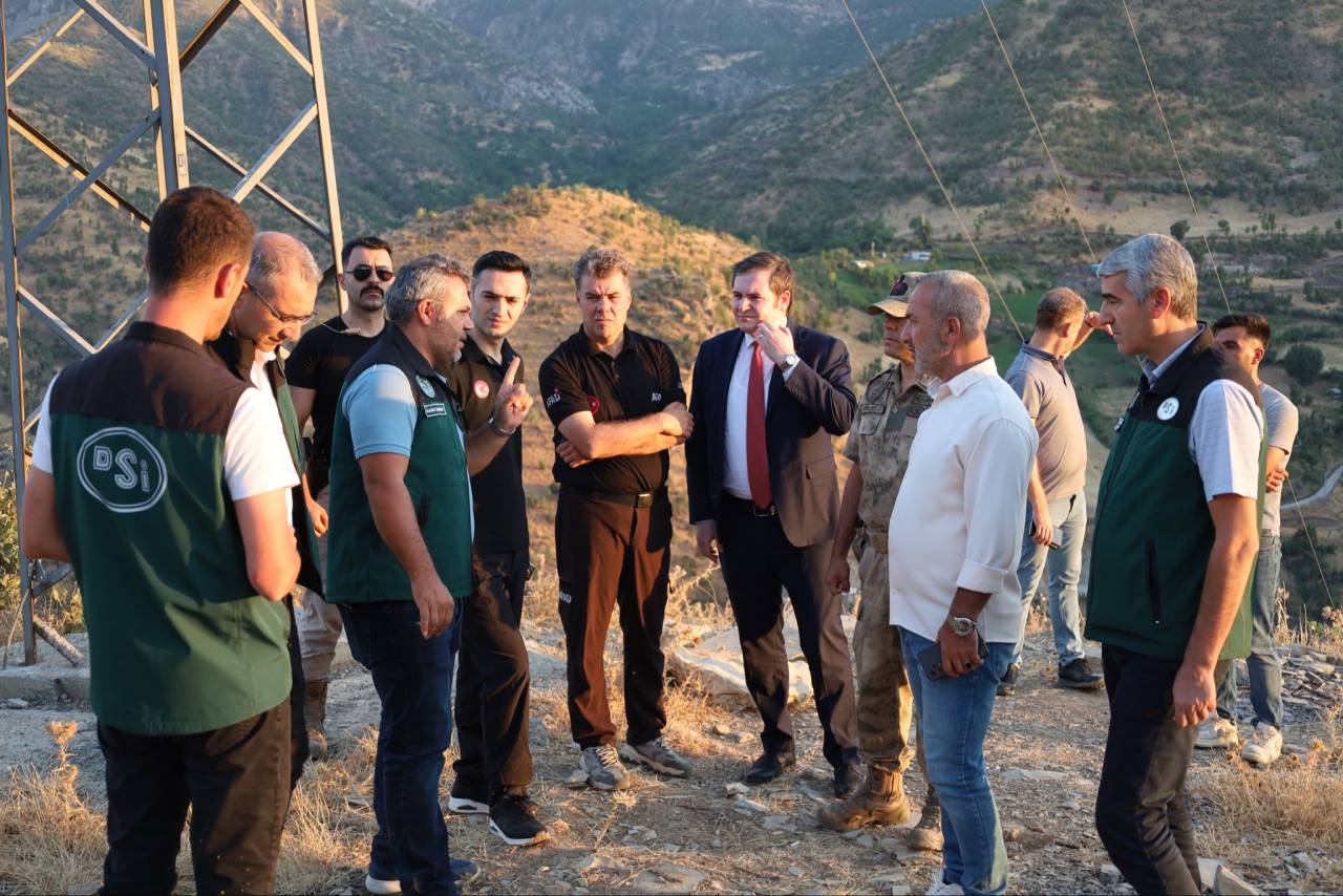 uluderede-heyelan-ve-taskin-riskleri-icin-sahada-inceleme.jpeg